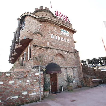 Iliada ホテル Domje